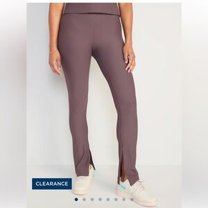 Old Navy Extra High-Waisted PowerSoft Ribbed Flare Leggings